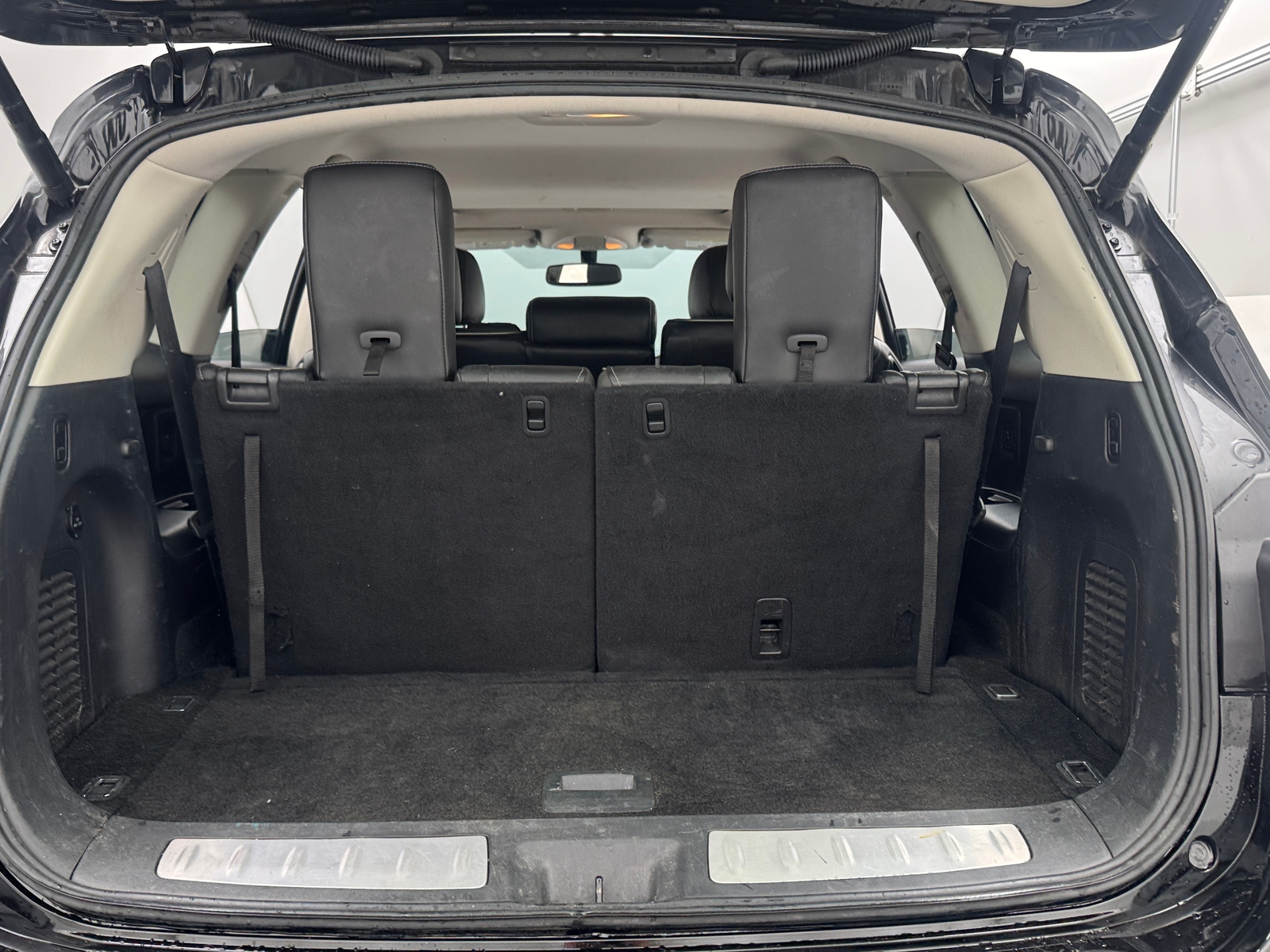 Thumbnail: 2017 INFINITI QX60 - 6