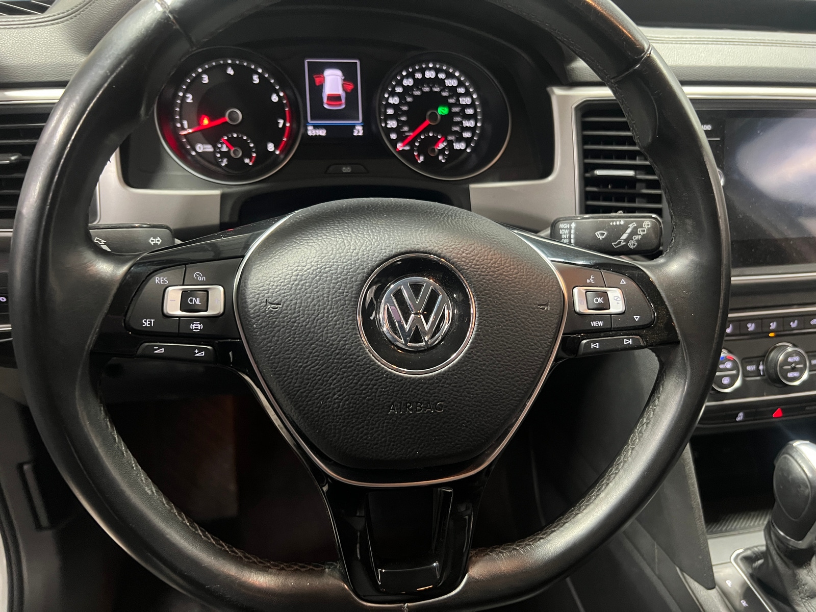 Thumbnail: 2019 Volkswagen Atlas - 4