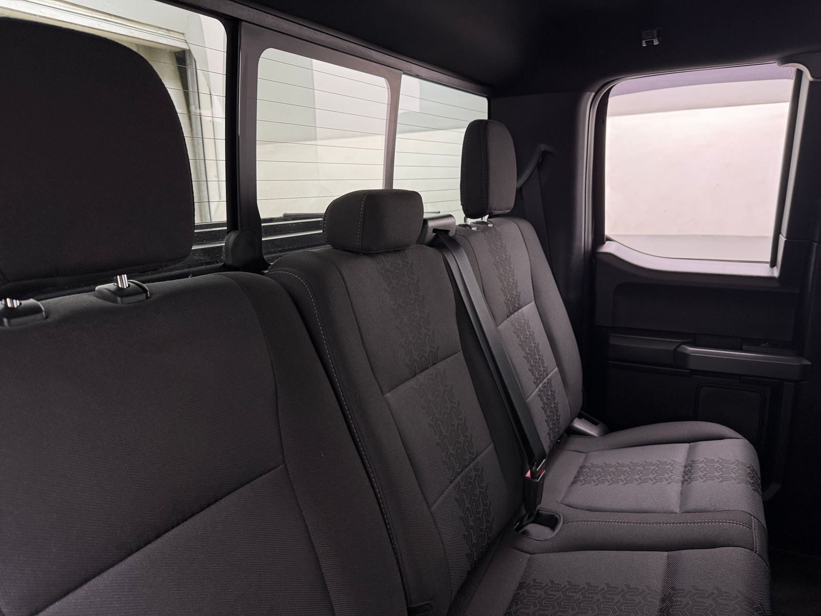 Thumbnail: 2018 Ford Econoline - 6