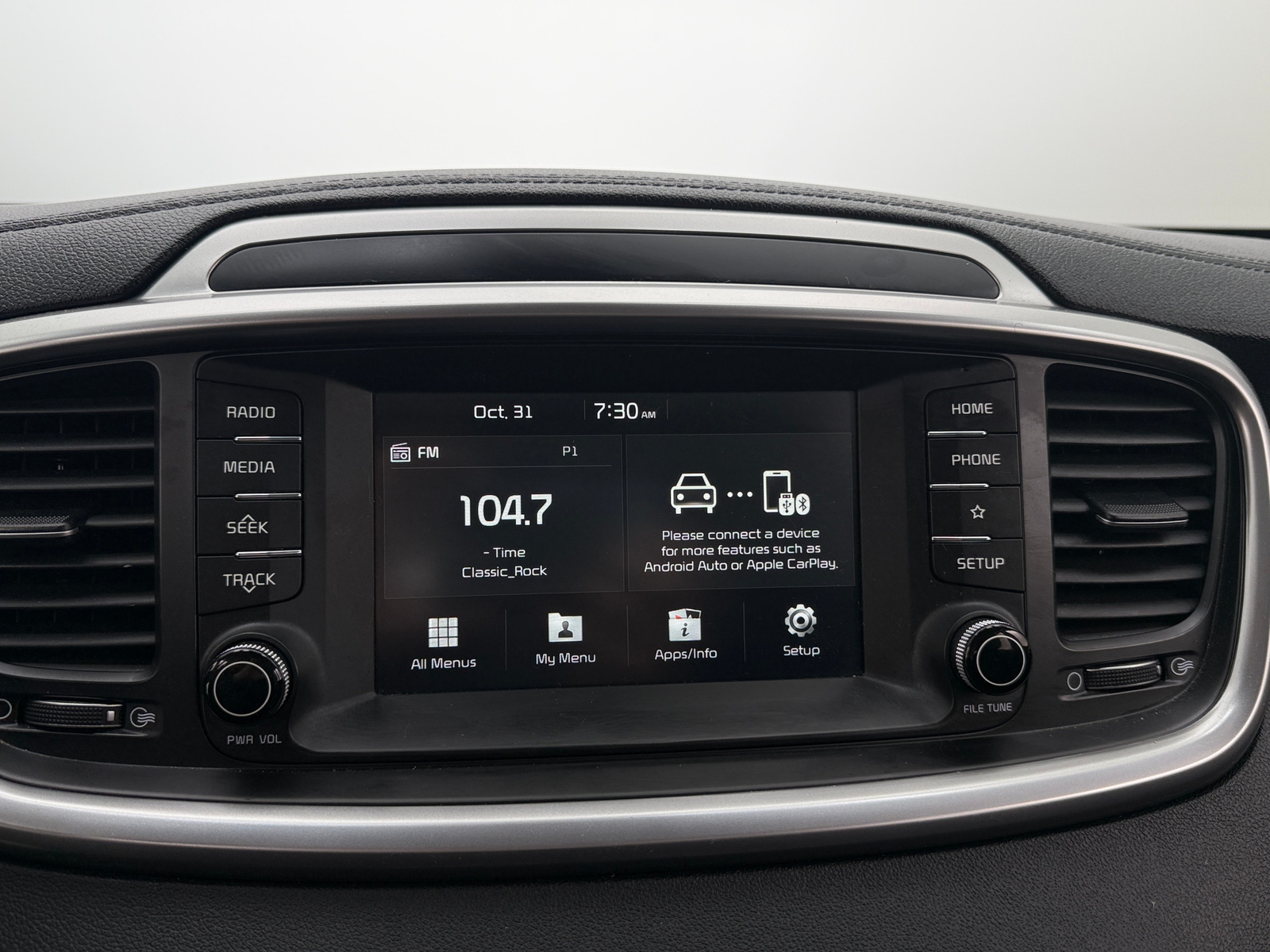 Thumbnail: 2019 Kia Sorento - 4