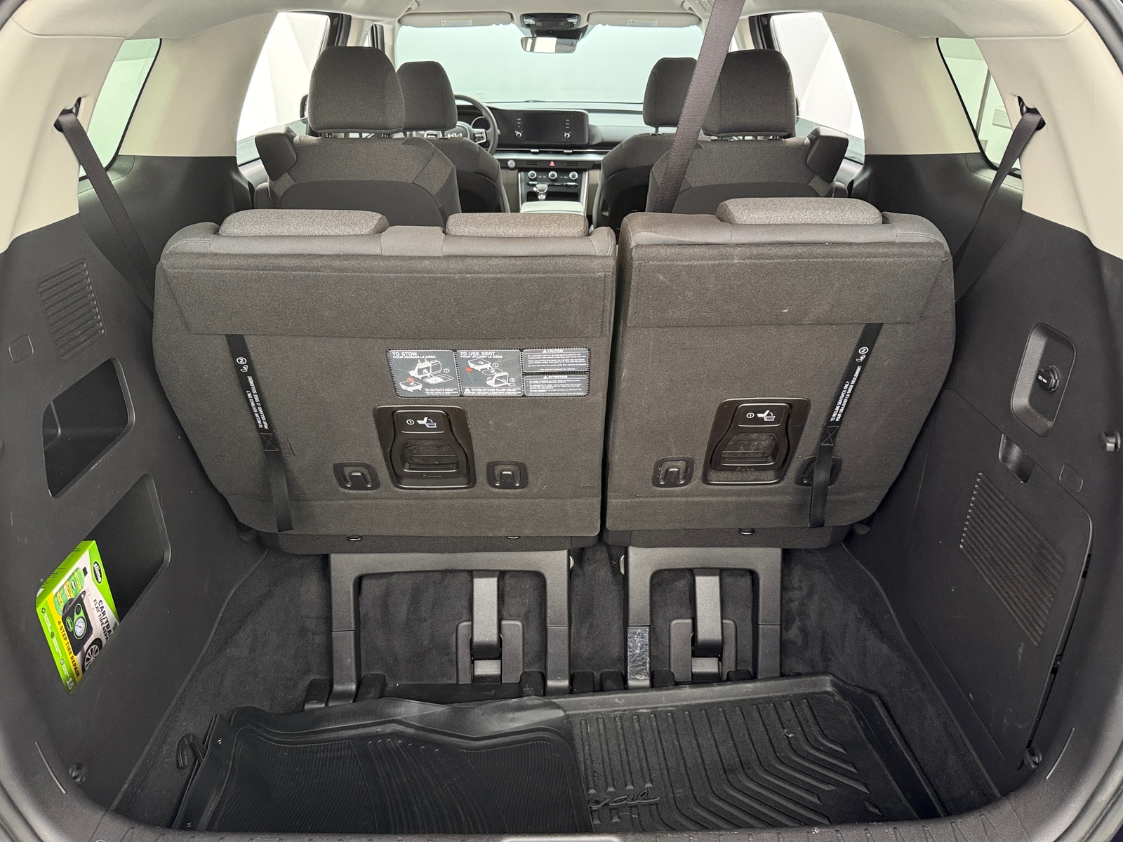 Thumbnail: 2023 Kia Carnival - 7