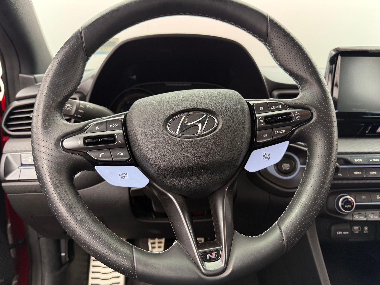 Thumbnail: 2020 Hyundai Veloster - 4