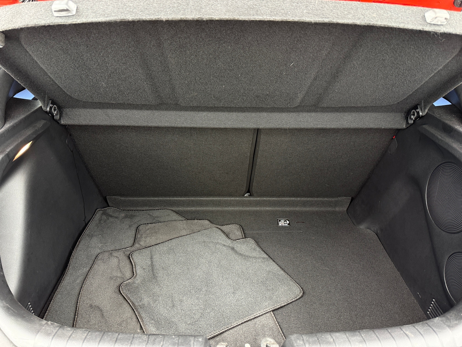 Thumbnail: 2020 Hyundai Veloster - 5