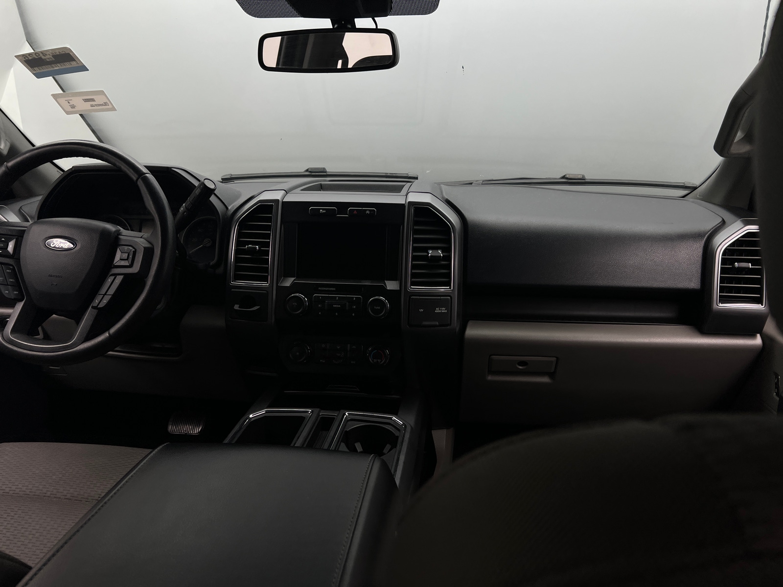 Thumbnail: 2020 Ford Econoline - 3