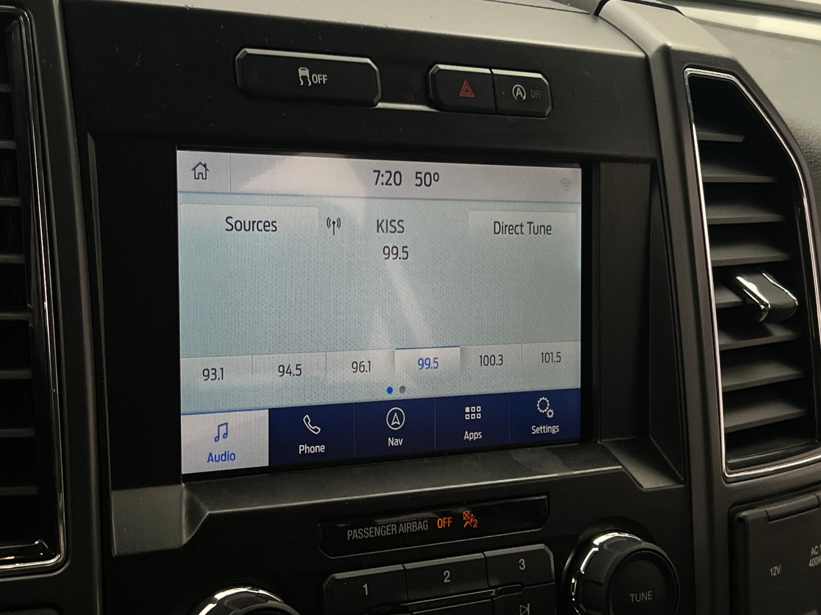 Thumbnail: 2020 Ford Econoline - 4