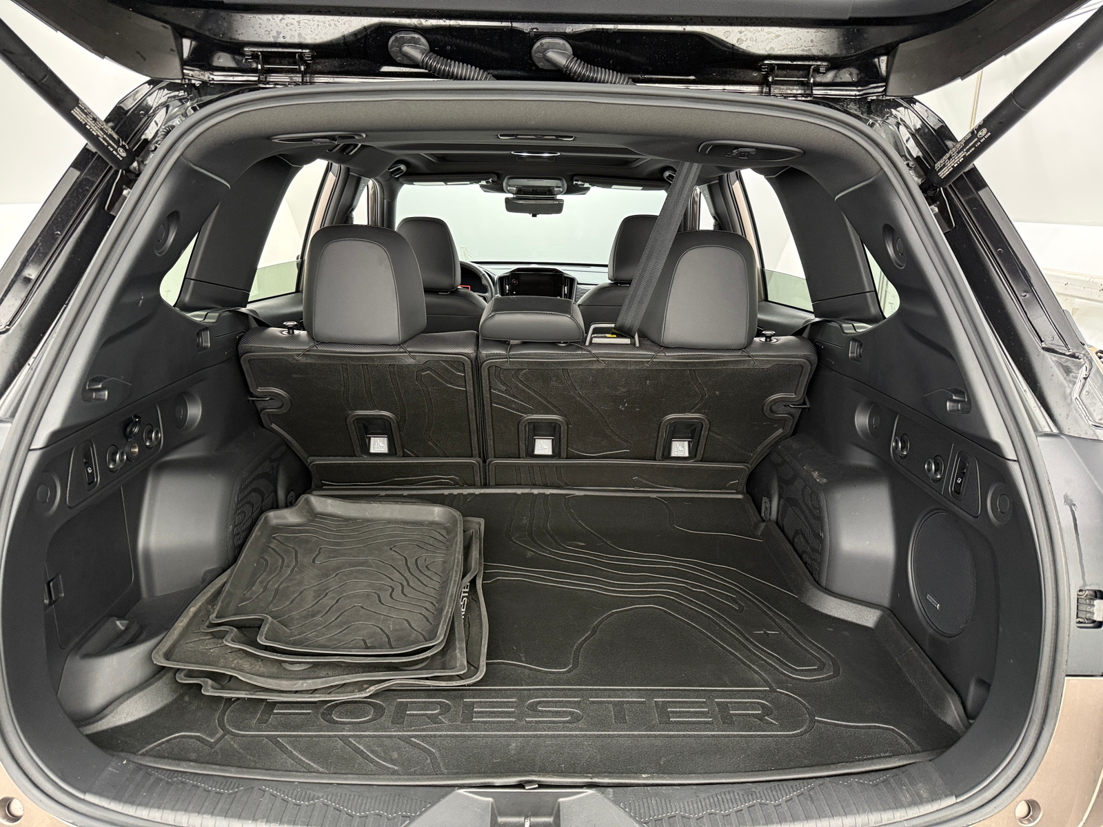 Thumbnail: 2025 Subaru Forester - 6