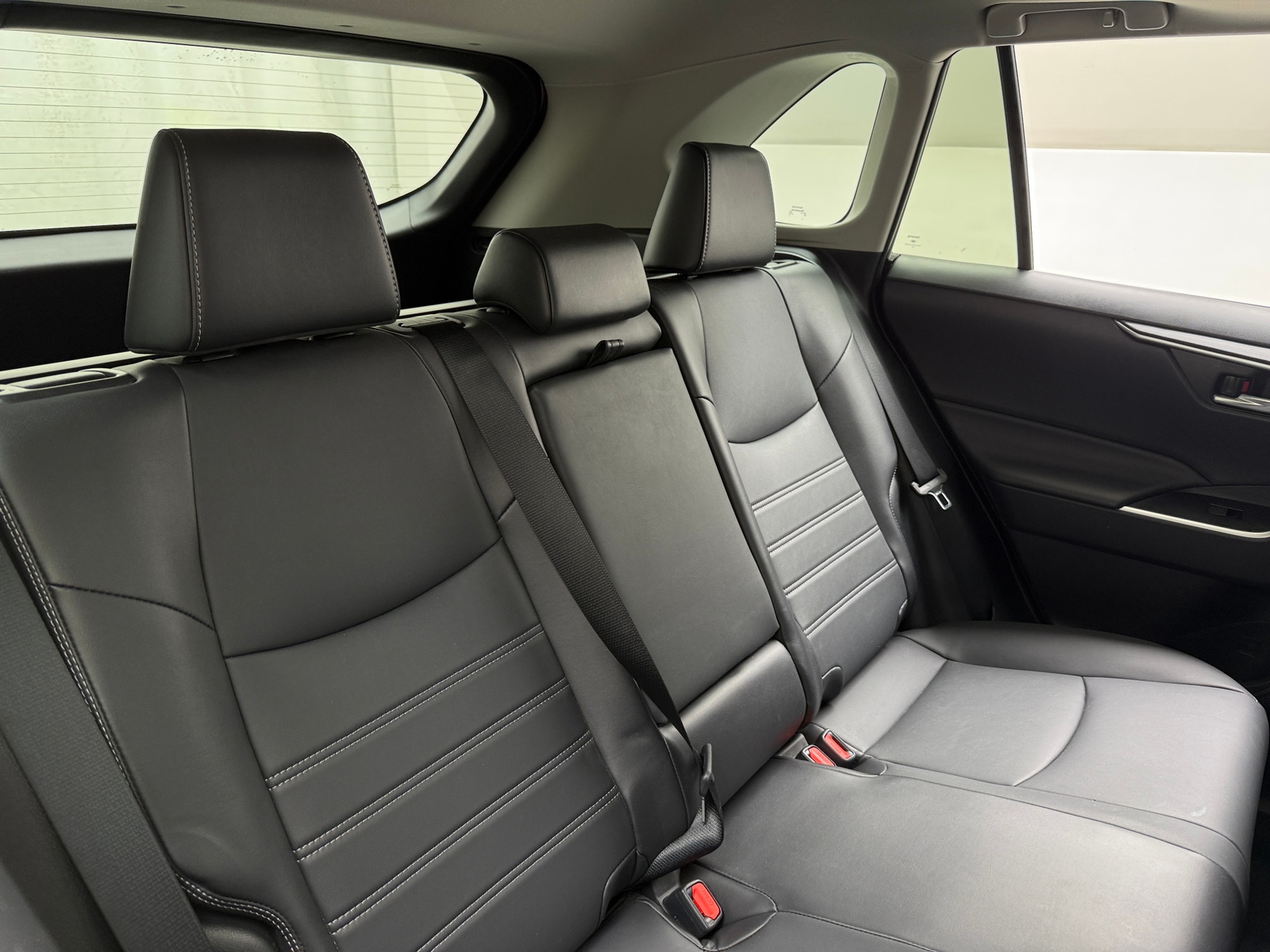 Thumbnail: 2022 Toyota RAV4 - 5