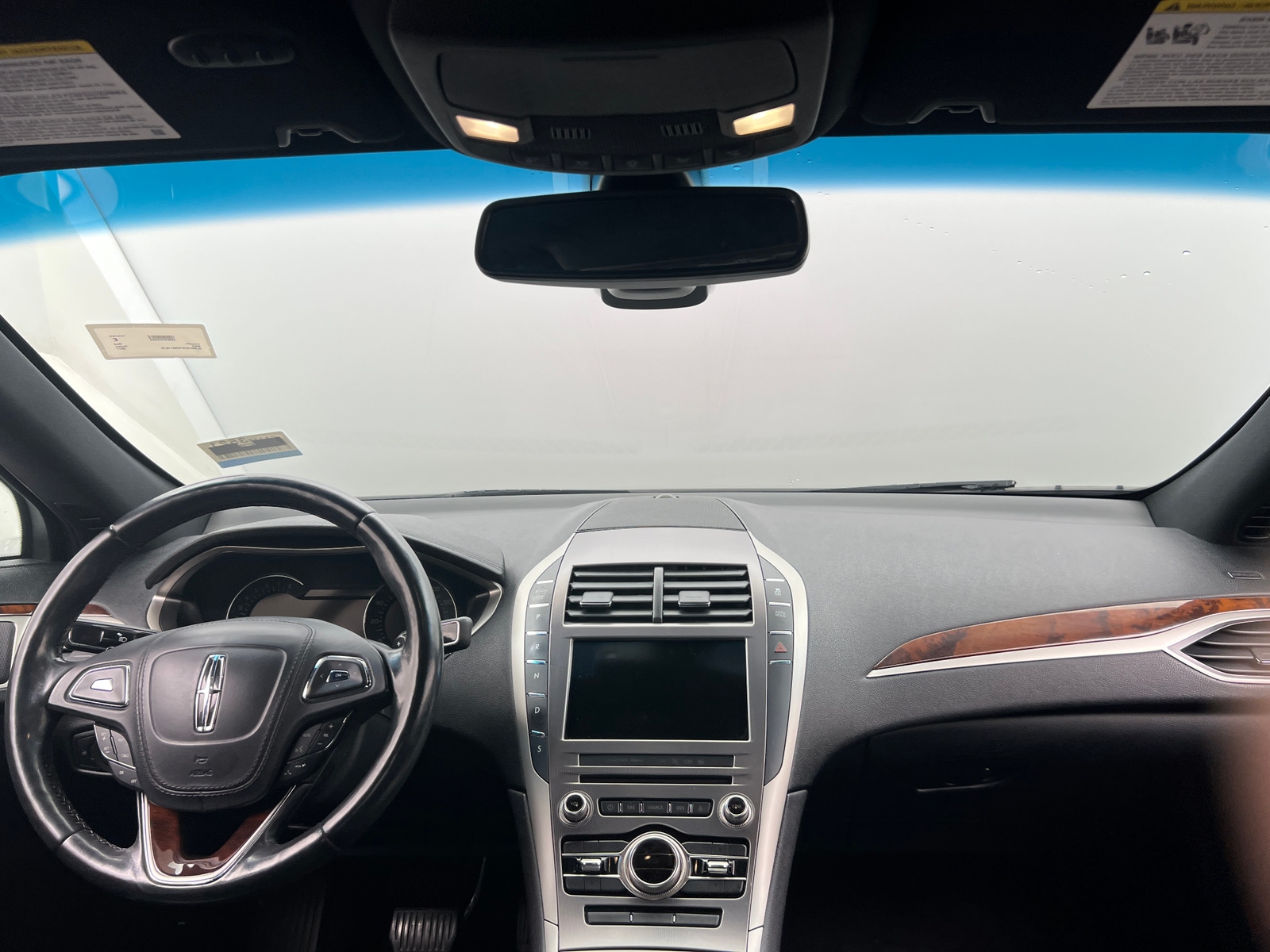 Thumbnail: 2017 Lincoln MKZ - 2