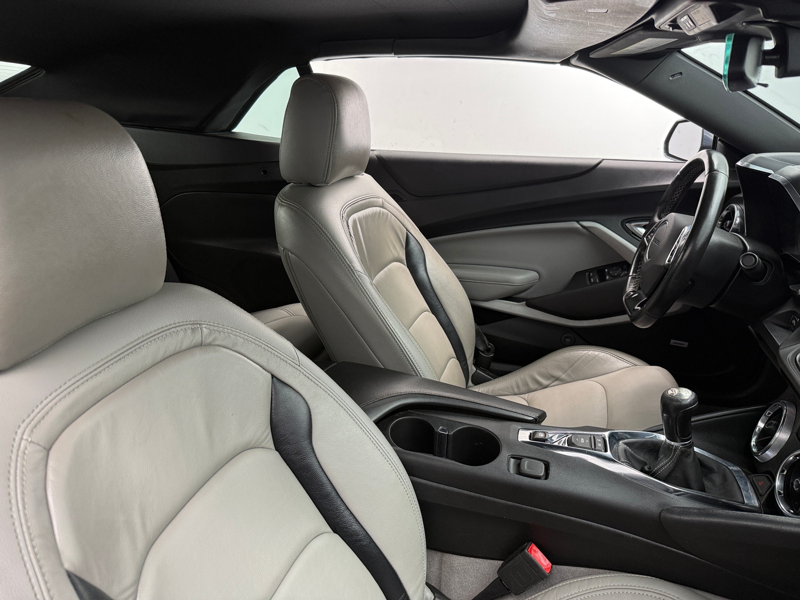 Thumbnail: 2019 Chevrolet Camaro - 2