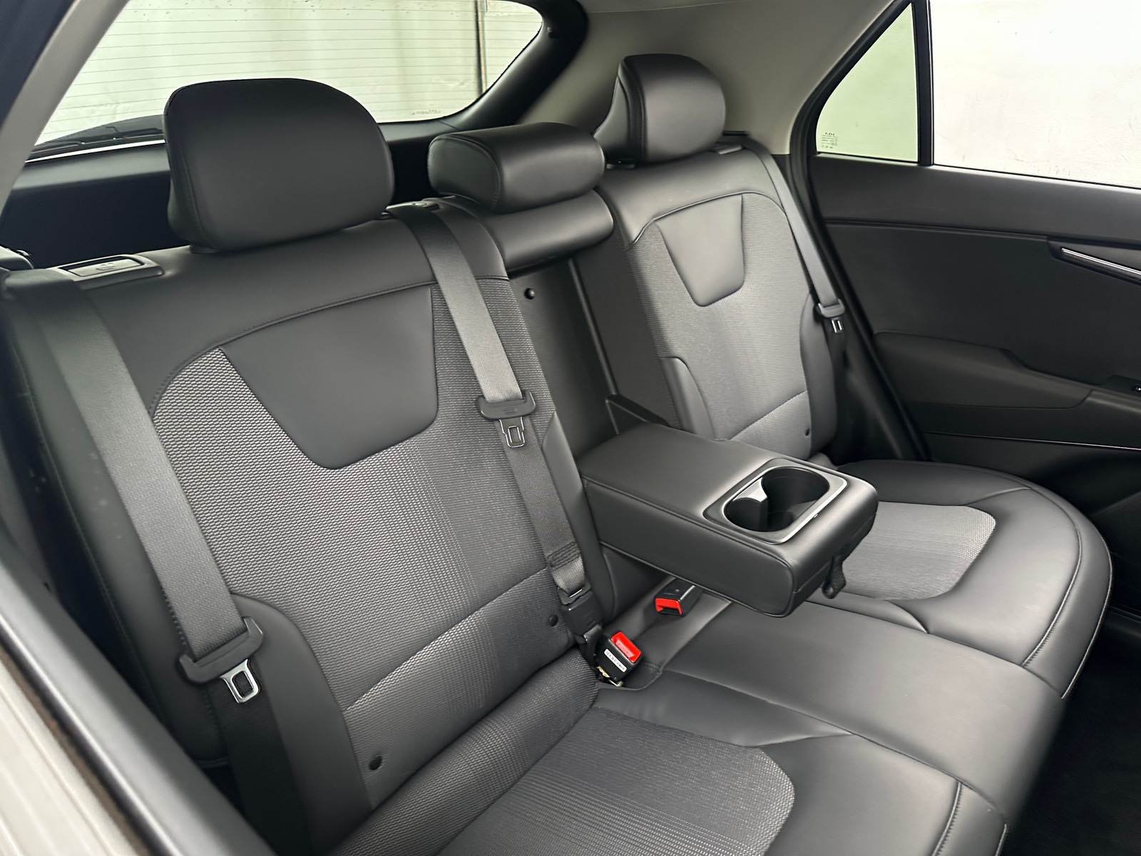 Thumbnail: 2023 Kia Niro - 6