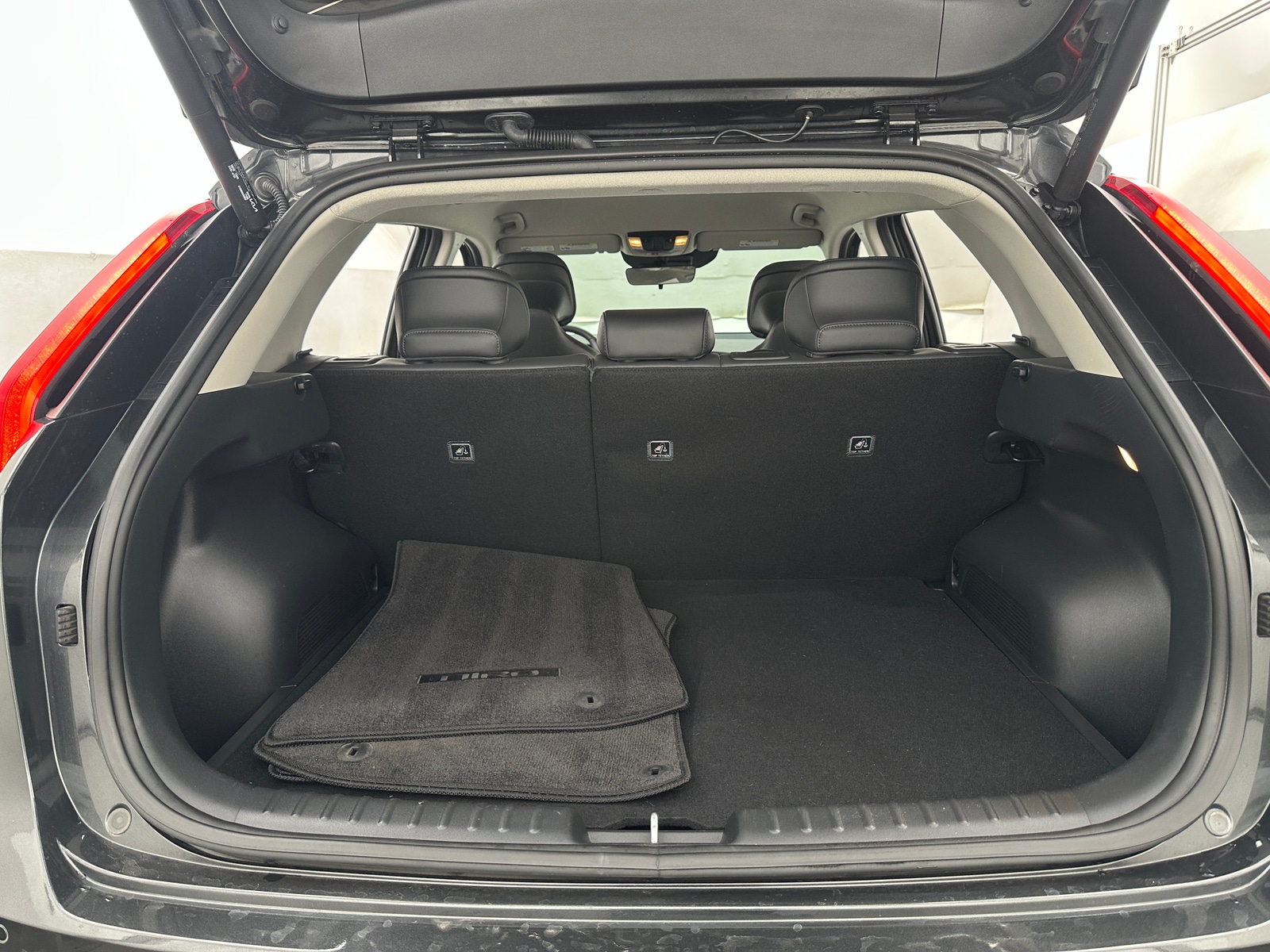 Thumbnail: 2023 Kia Niro - 7