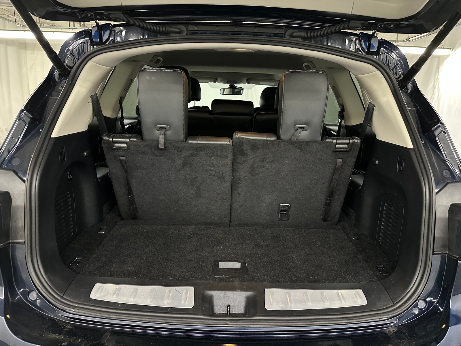 Thumbnail: 2019 INFINITI QX60 - 6