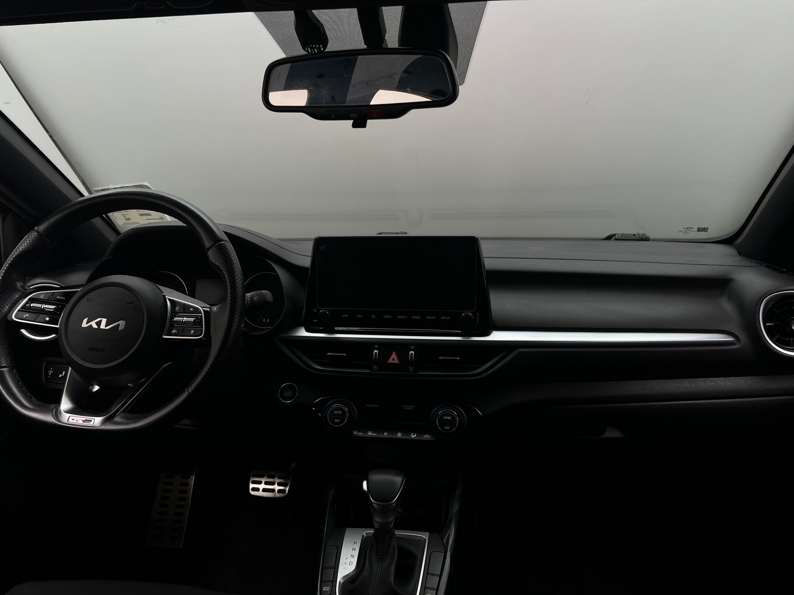 Thumbnail: 2023 Kia Forte - 3