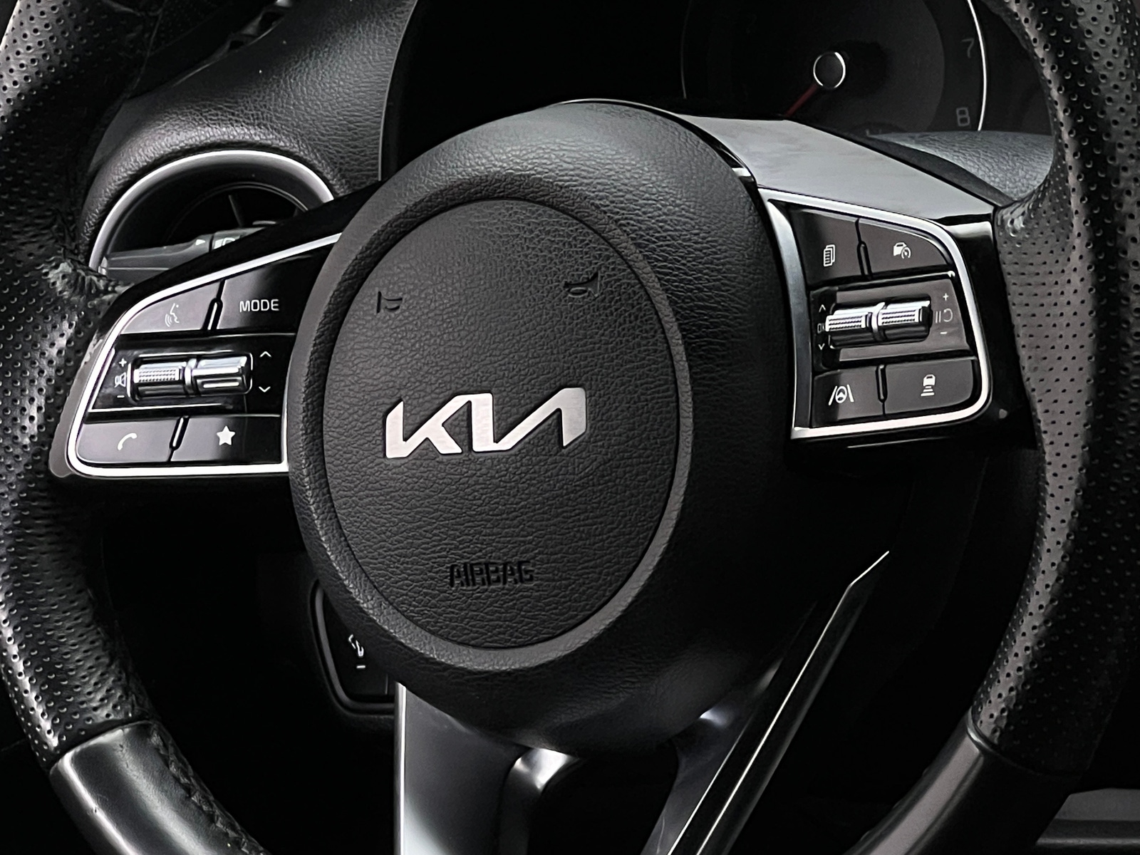 Thumbnail: 2023 Kia Forte - 5