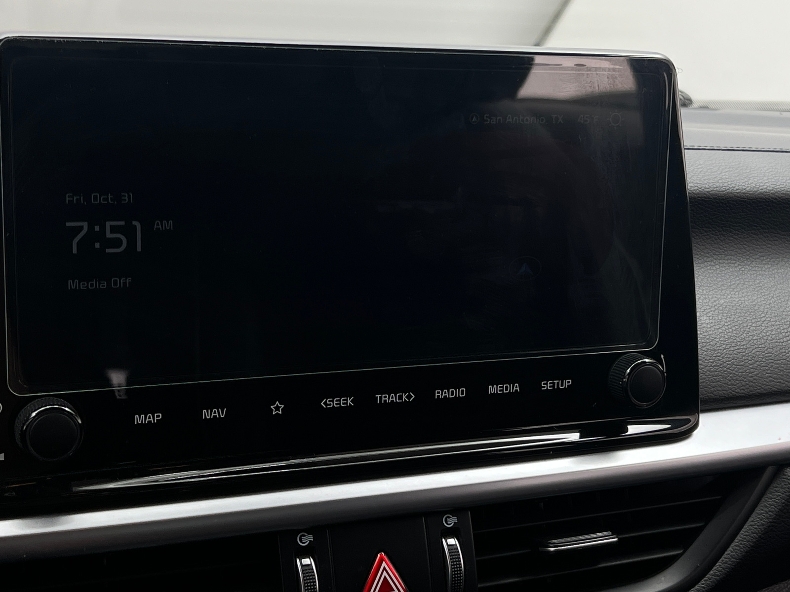 Thumbnail: 2023 Kia Forte - 4