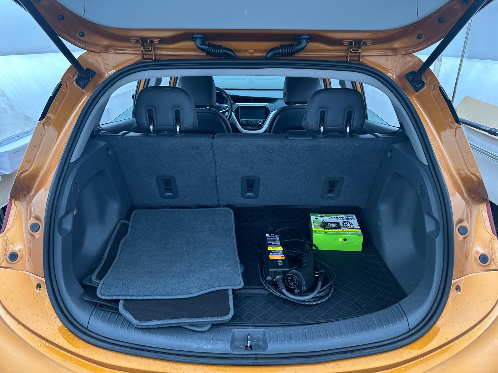 Thumbnail: 2017 Chevrolet Bolt EV - 6