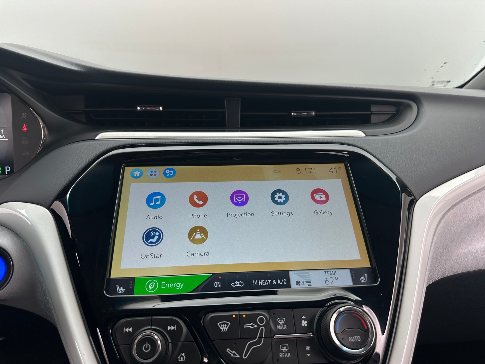 Thumbnail: 2017 Chevrolet Bolt EV - 3