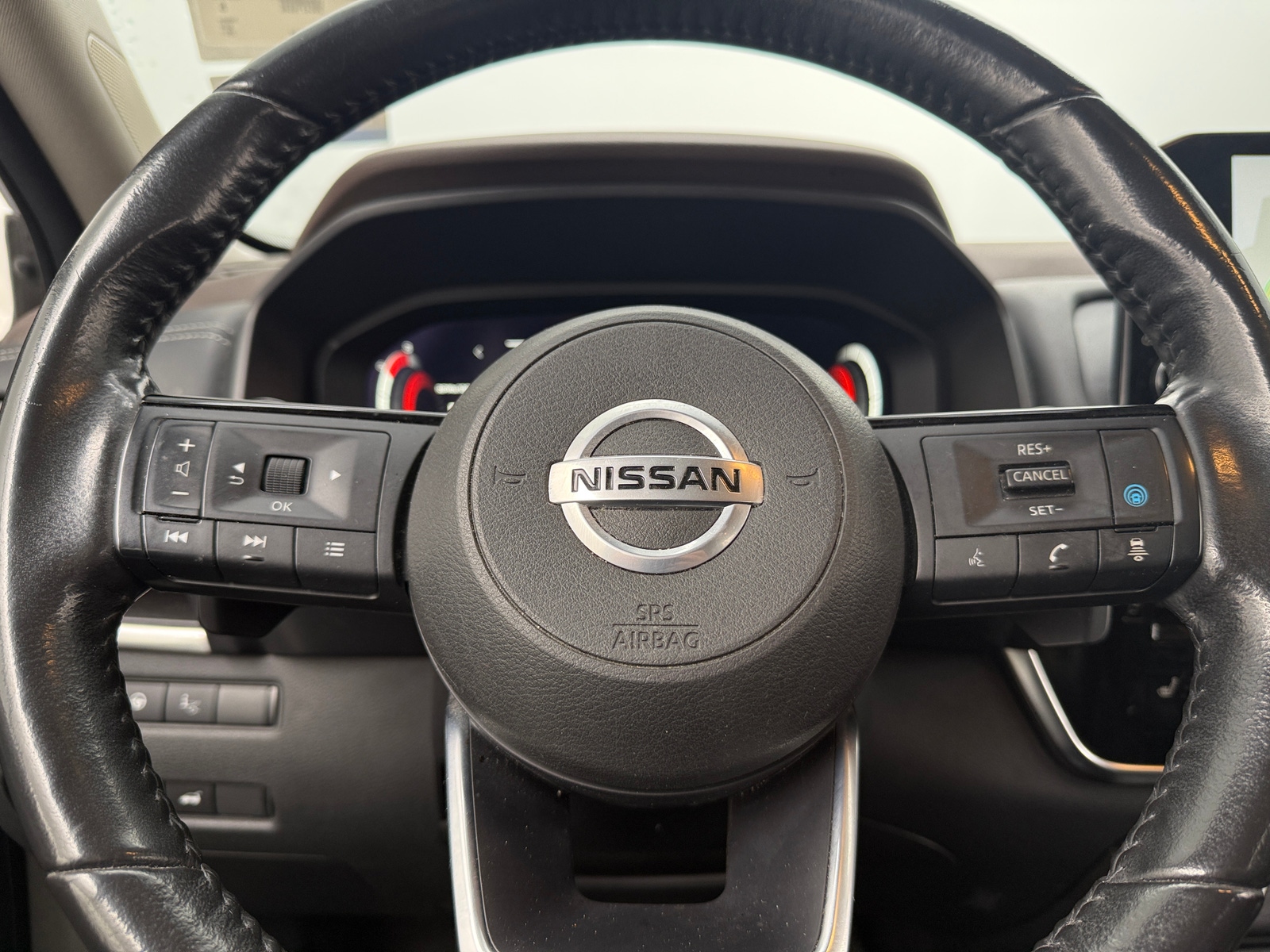 Thumbnail: 2021 Nissan Rogue - 4