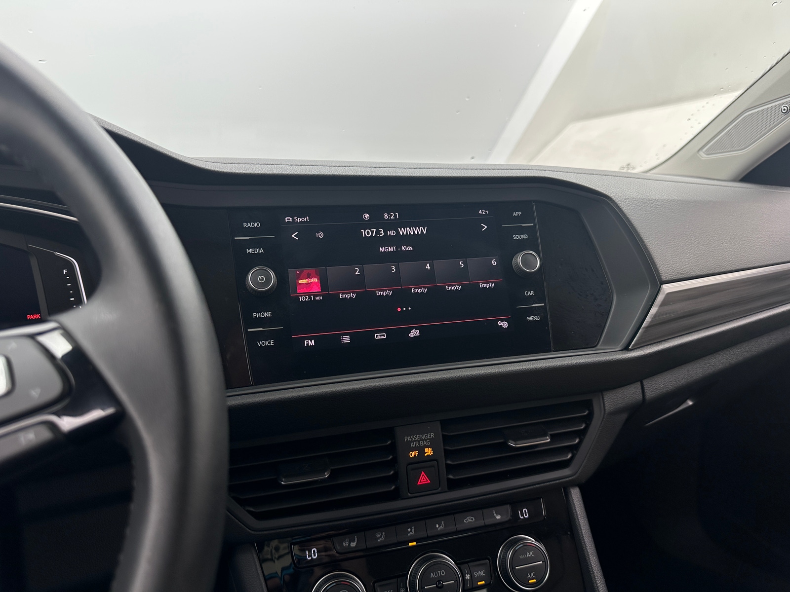 Thumbnail: 2020 Volkswagen Jetta - 3