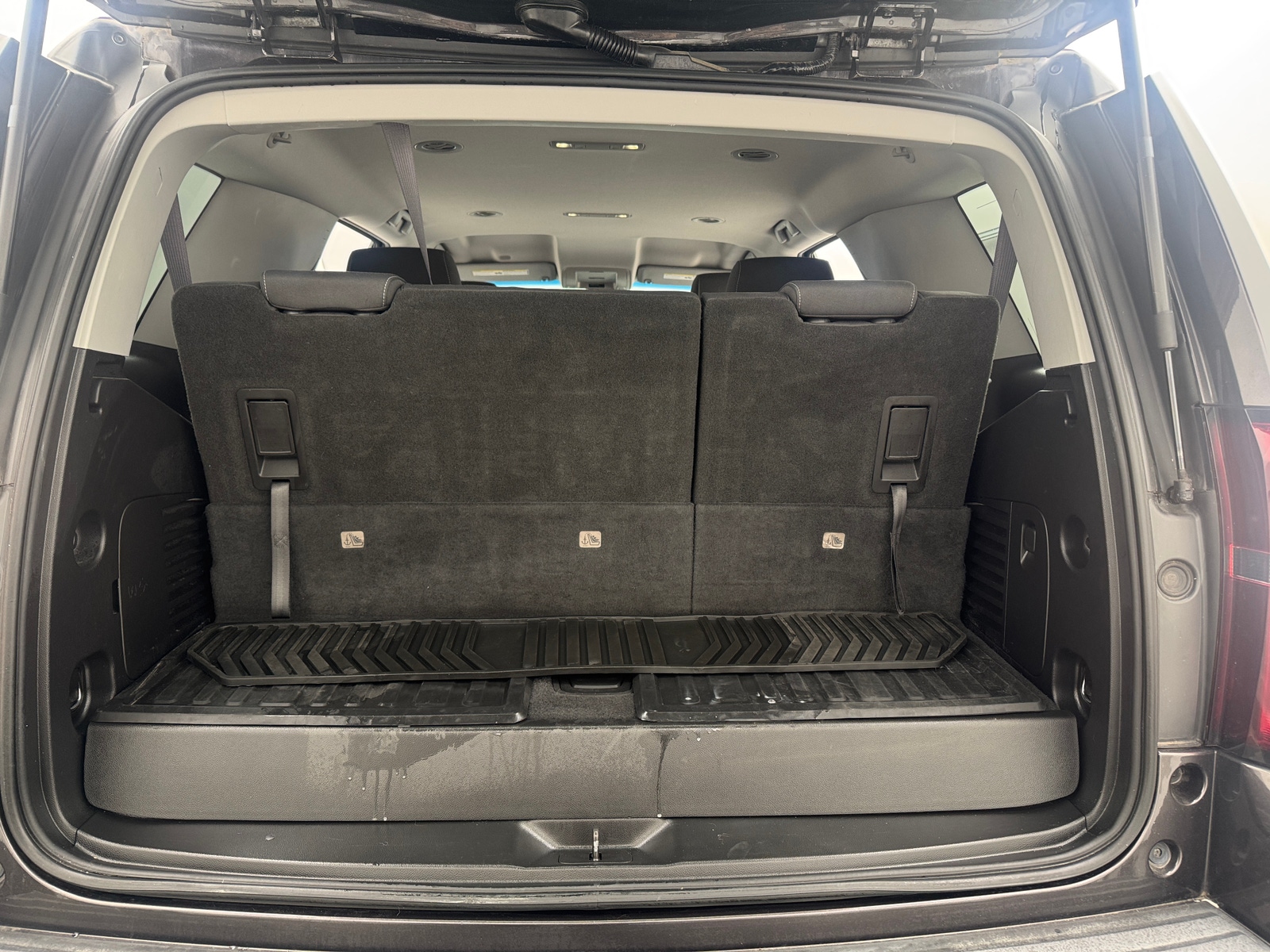 Thumbnail: 2017 Chevrolet Tahoe - 7