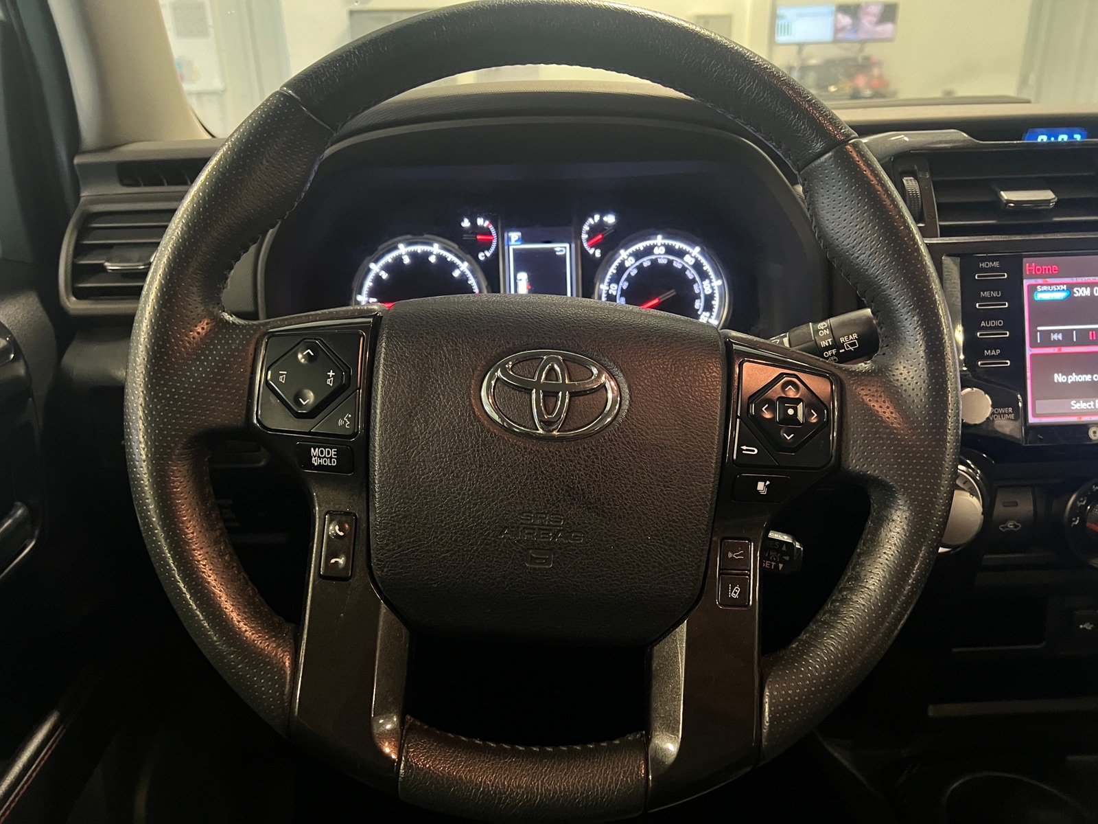 Thumbnail: 2022 Toyota 4Runner - 4