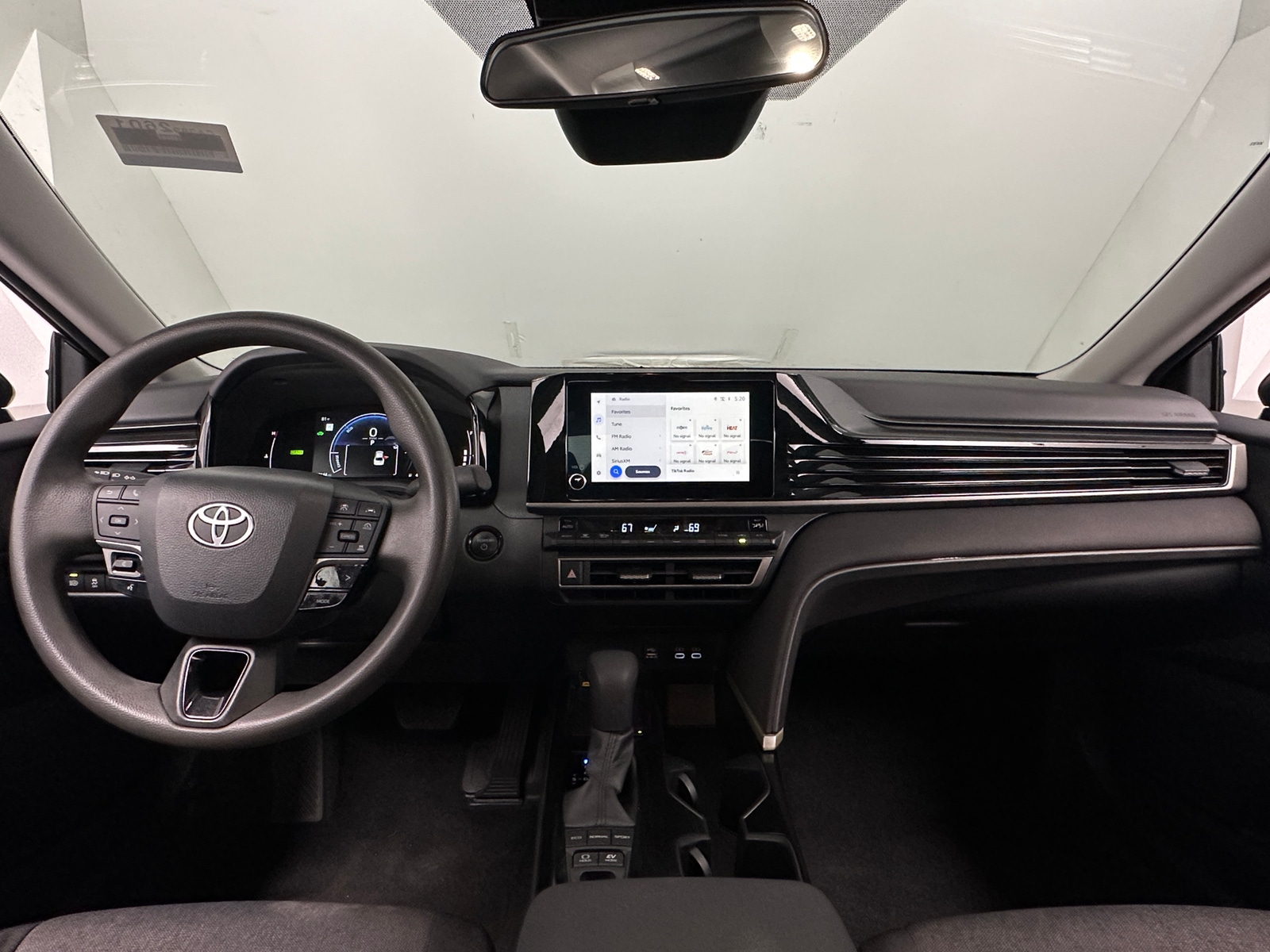 Thumbnail: 2025 Toyota Camry - 3