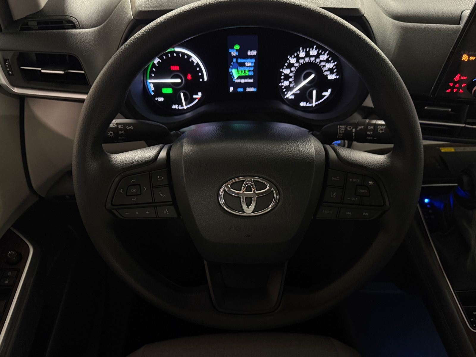 Thumbnail: 2024 Toyota Sienna - 5