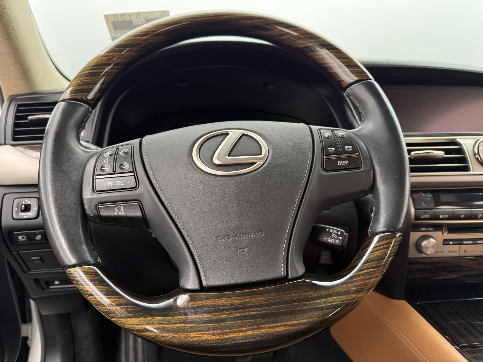 Thumbnail: 2015 Lexus LS - 4
