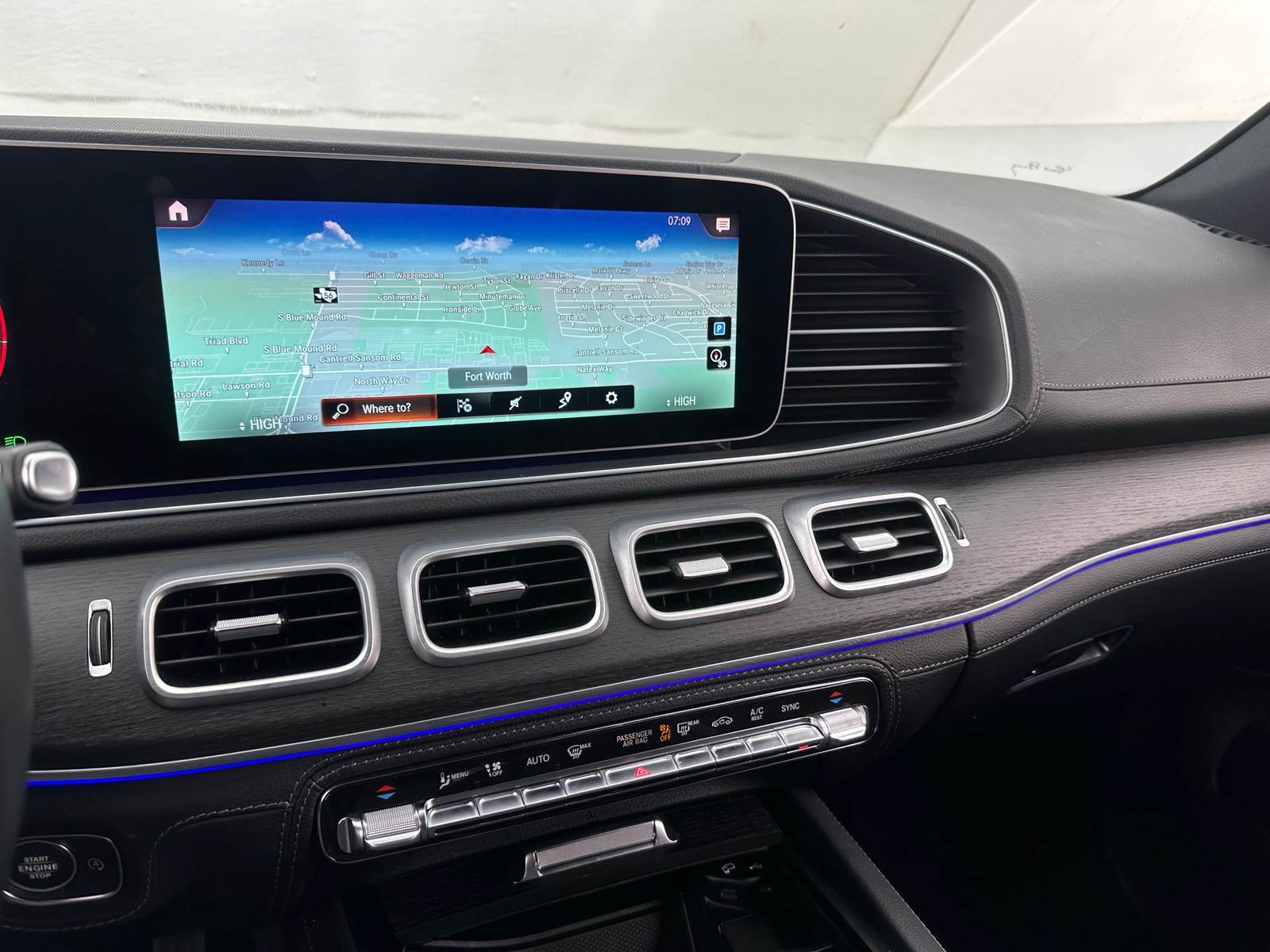 Thumbnail: 2022 Mercedes-Benz GLE - 3