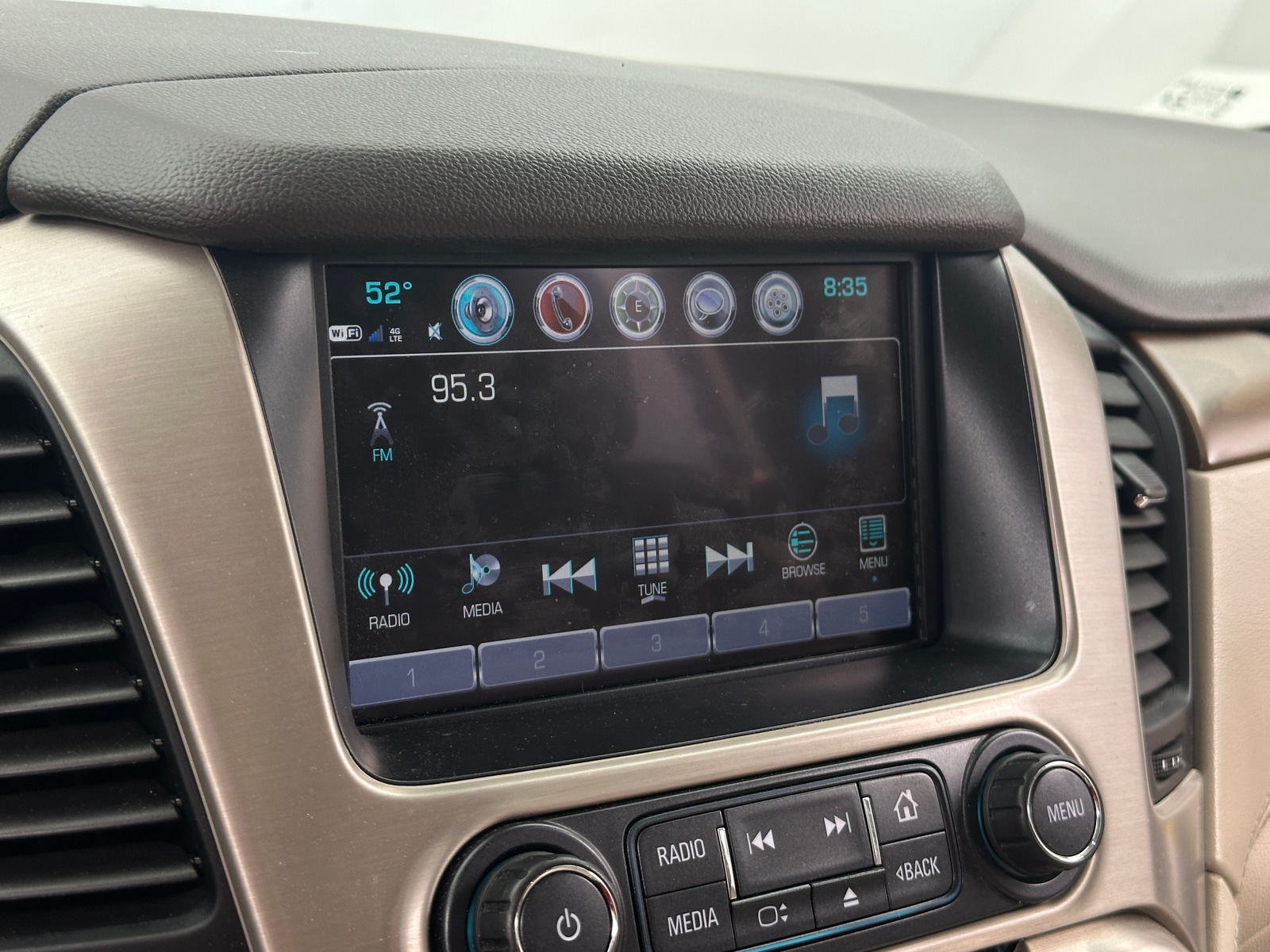 Thumbnail: 2020 GMC Yukon XL - 3