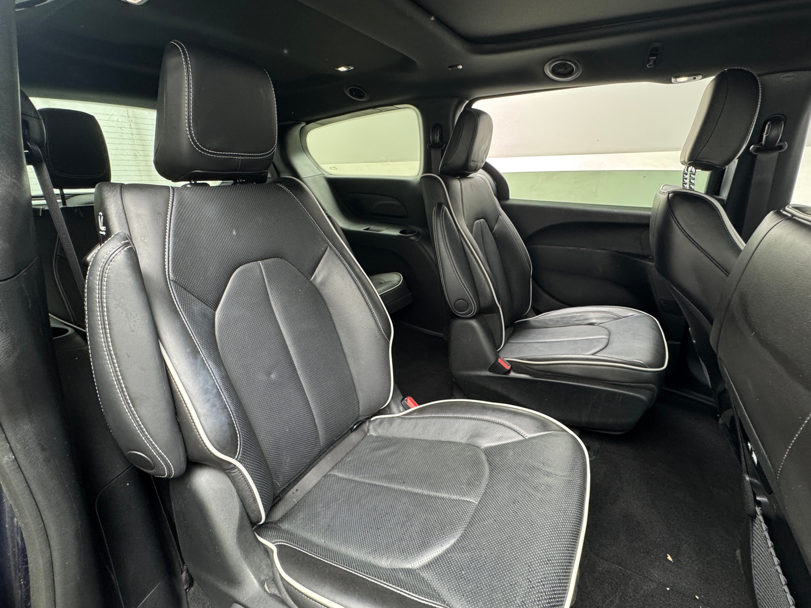 Thumbnail: 2023 Chrysler Pacifica - 5