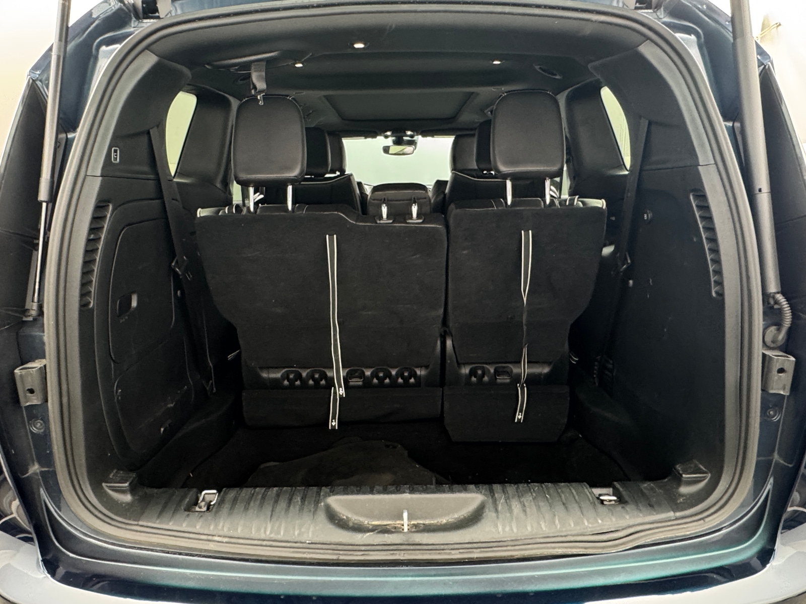 Thumbnail: 2023 Chrysler Pacifica - 6