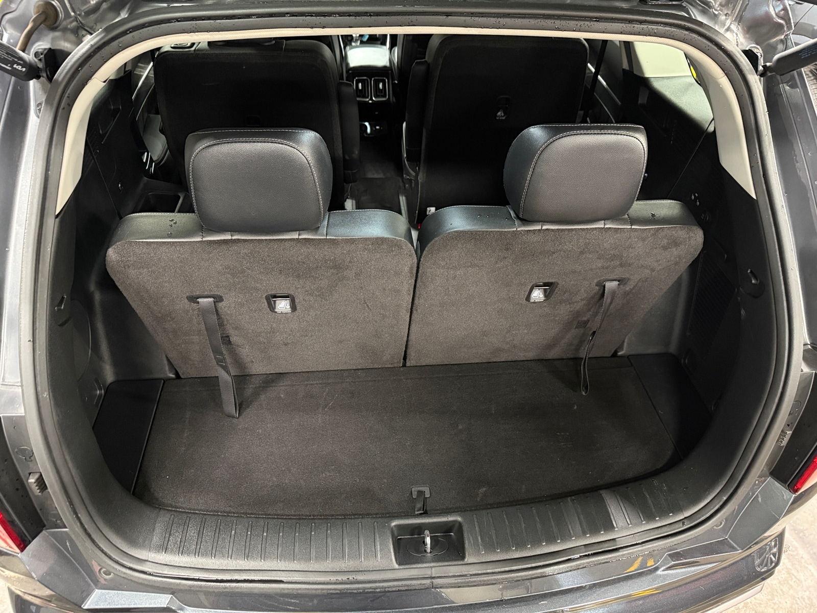 Thumbnail: 2022 Kia Sorento - 6