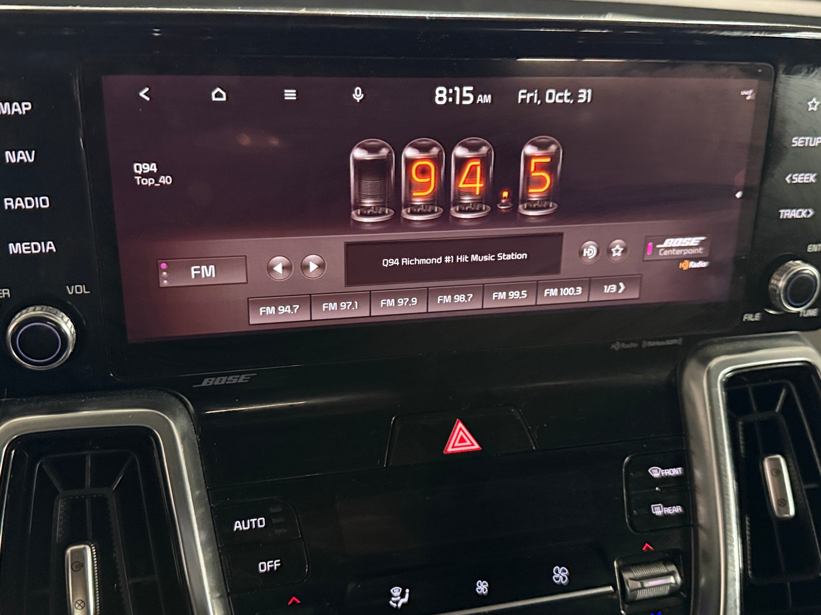 Thumbnail: 2022 Kia Sorento - 3