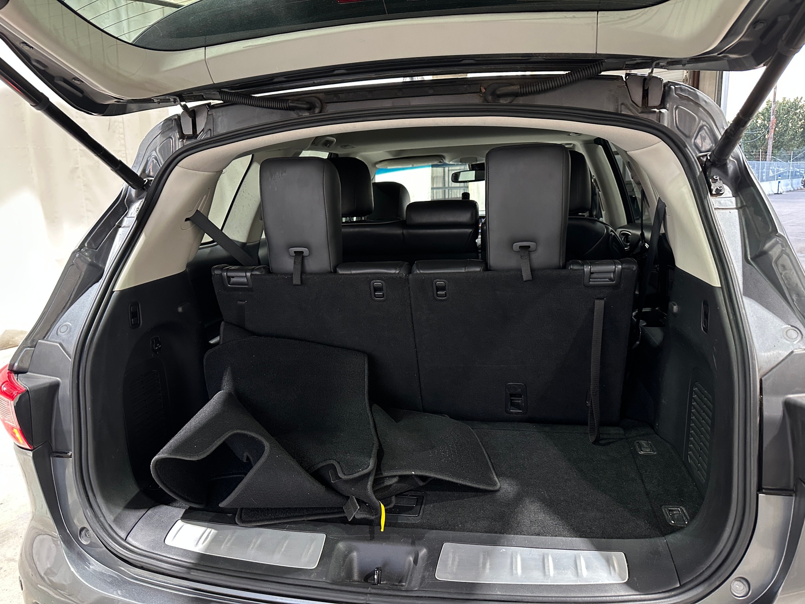 Thumbnail: 2015 INFINITI QX60 - 6