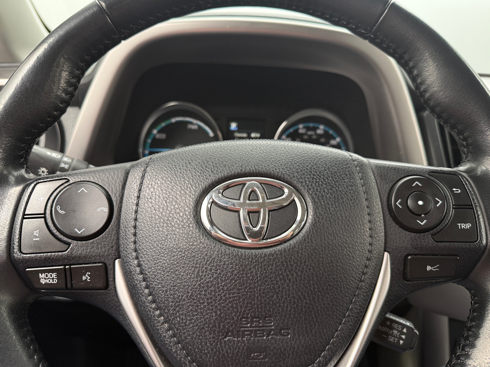 Thumbnail: 2017 Toyota RAV4 - 4