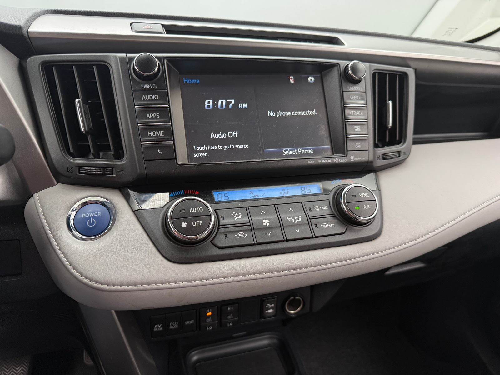 Thumbnail: 2017 Toyota RAV4 - 3