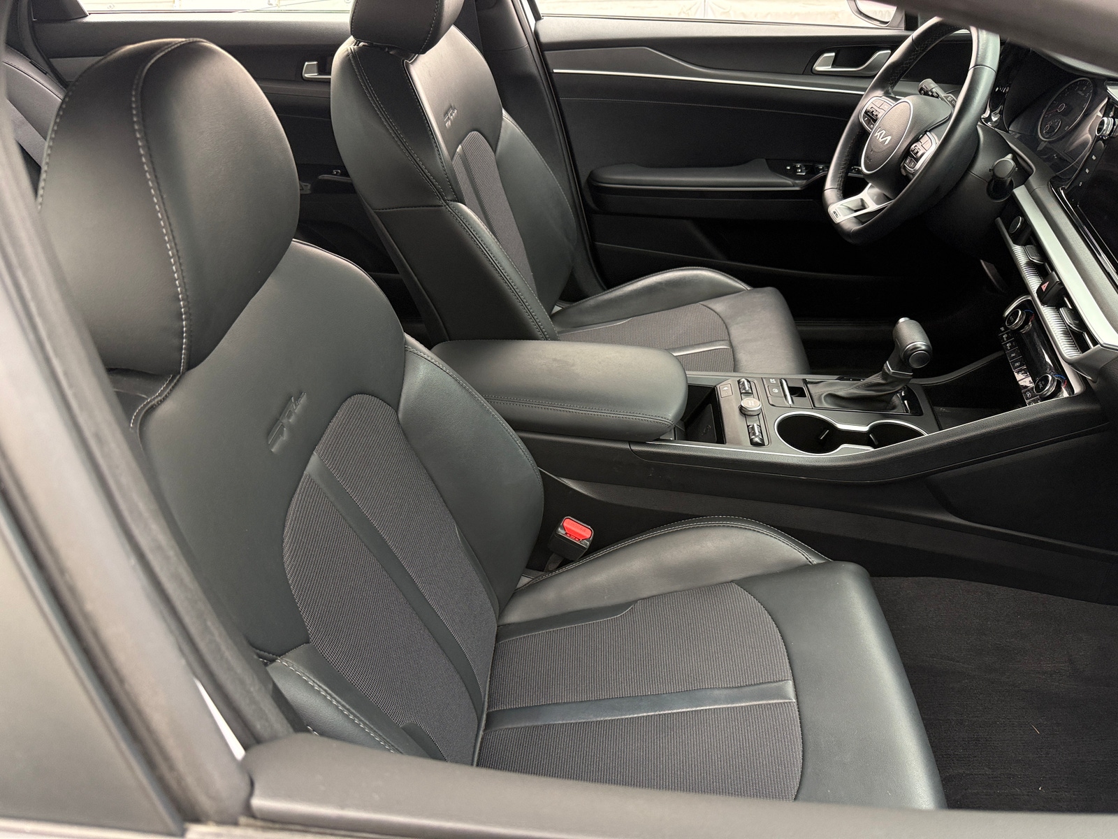 Thumbnail: 2024 Kia K5 - 2