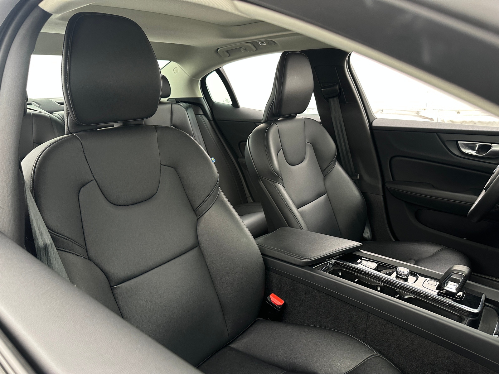 Thumbnail: 2024 Volvo S60 - 2