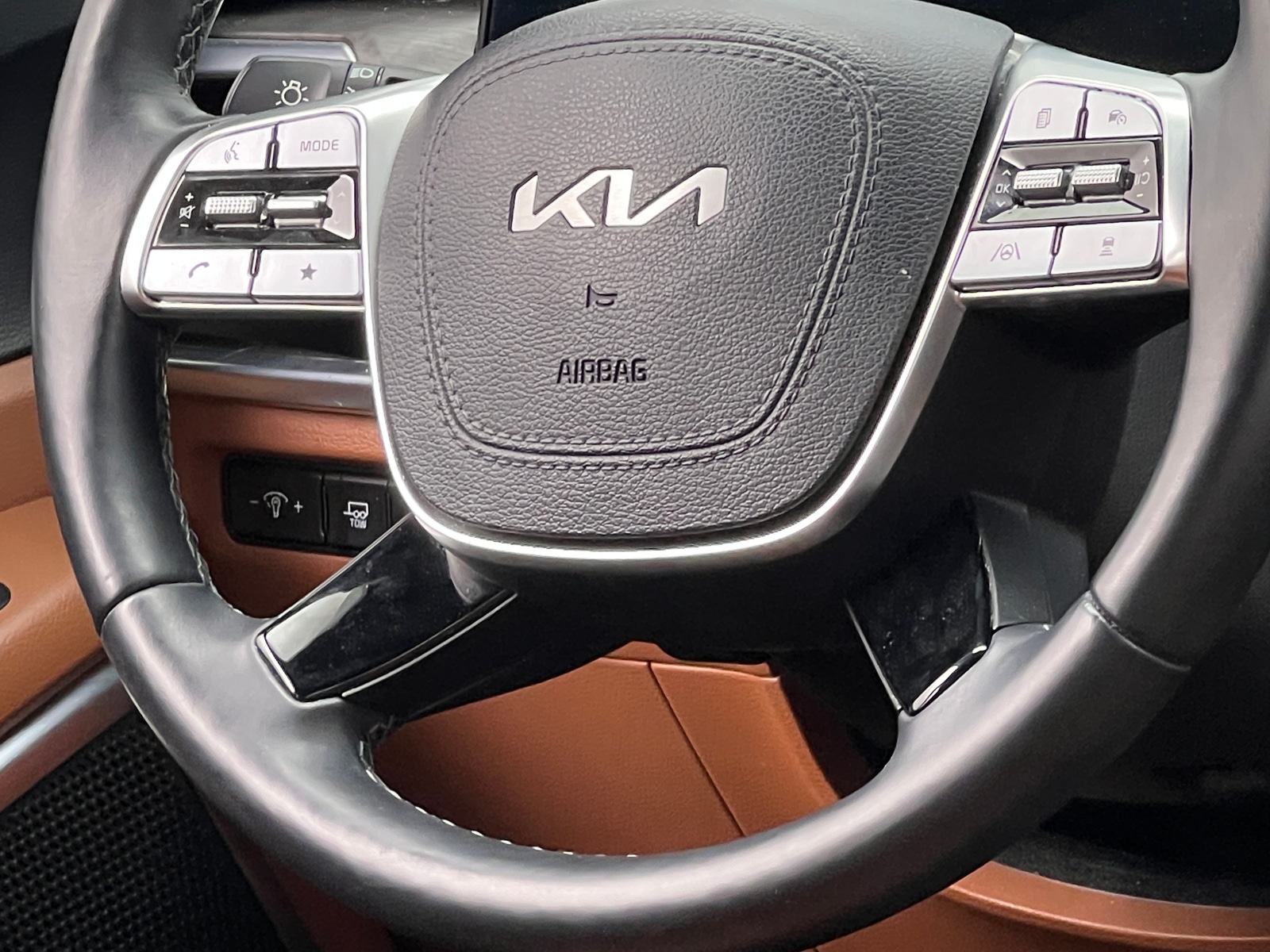 Thumbnail: 2024 Kia Telluride - 4