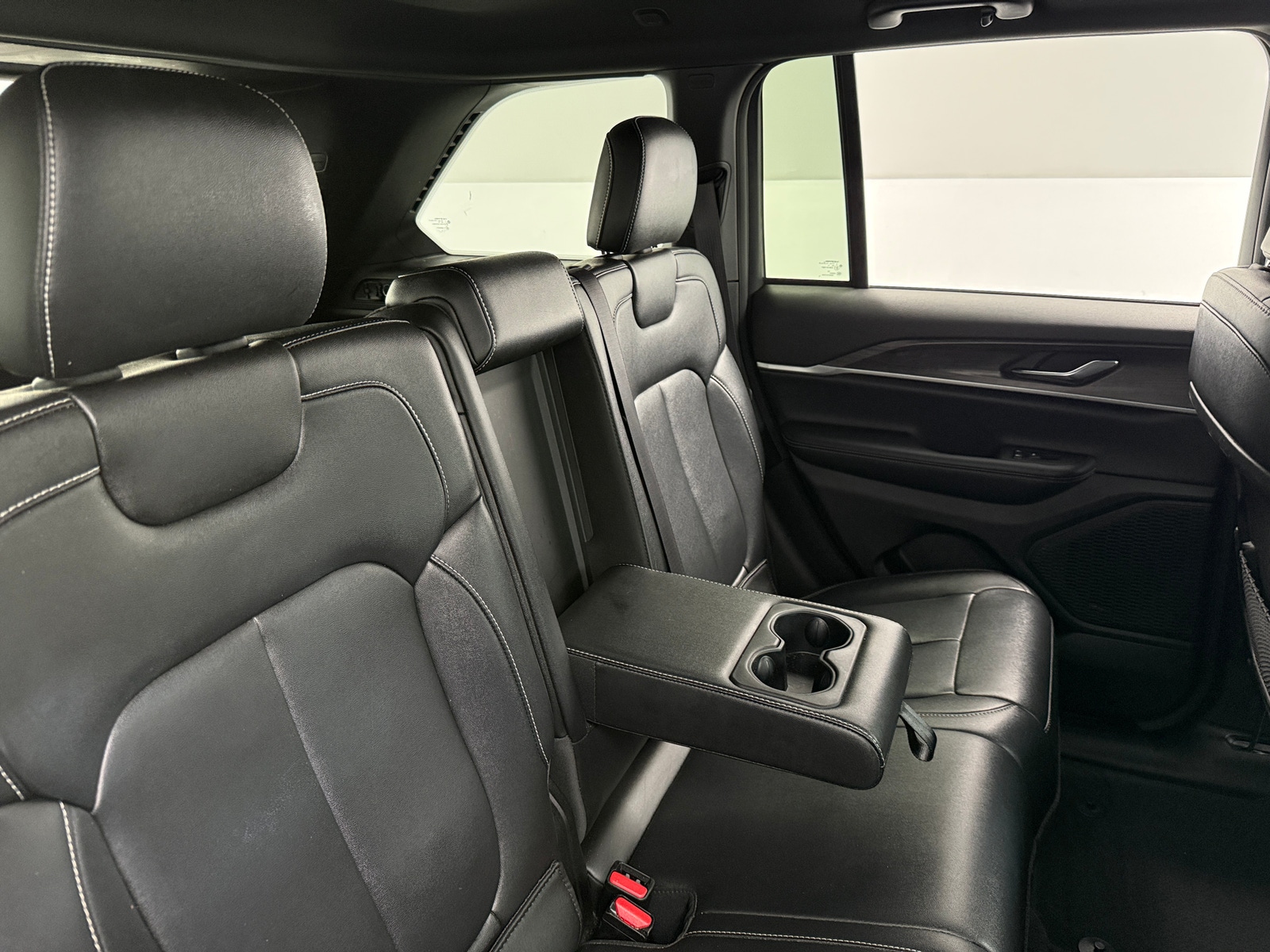 Thumbnail: 2024 Jeep Grand Cherokee - 5