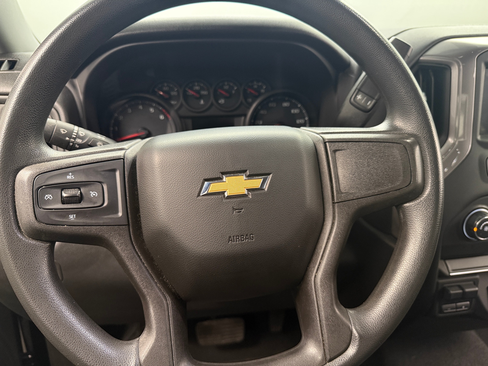 Thumbnail: 2020 Chevrolet Silverado 1500 - 5