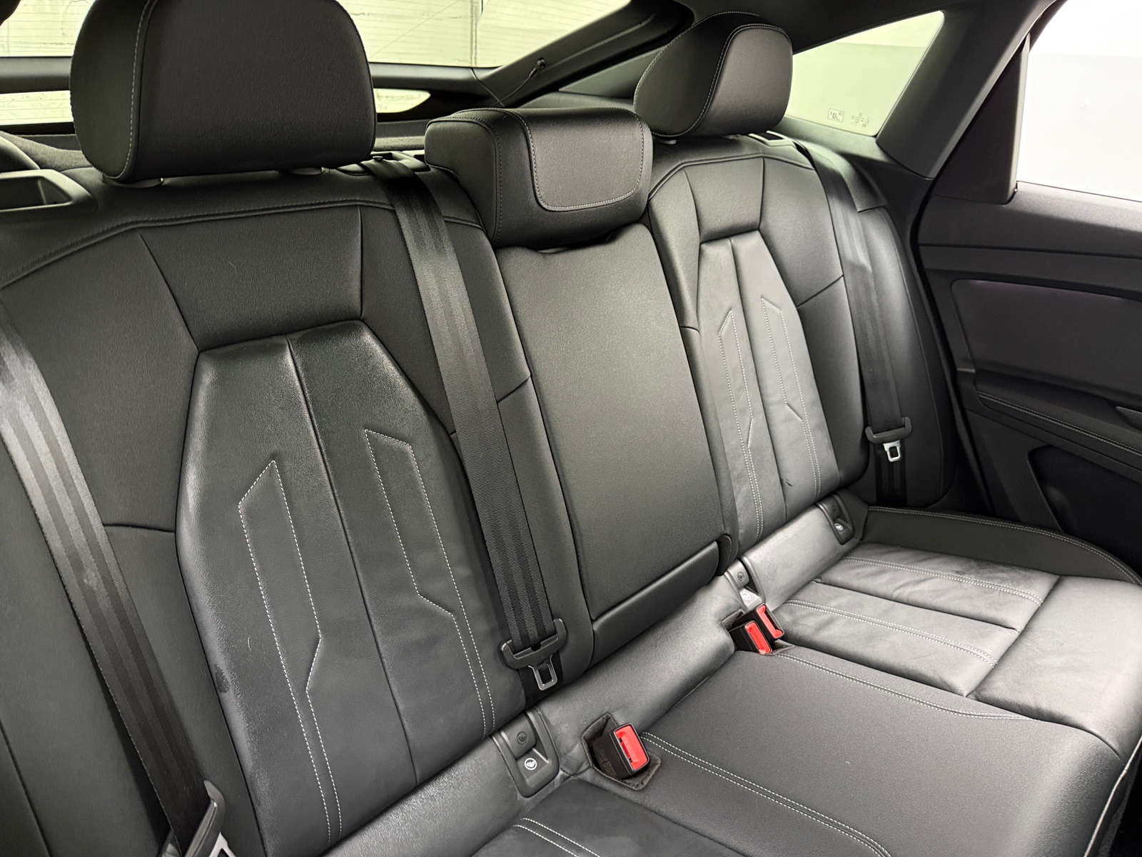 Thumbnail: 2023 Audi Q4 e-tron - 5