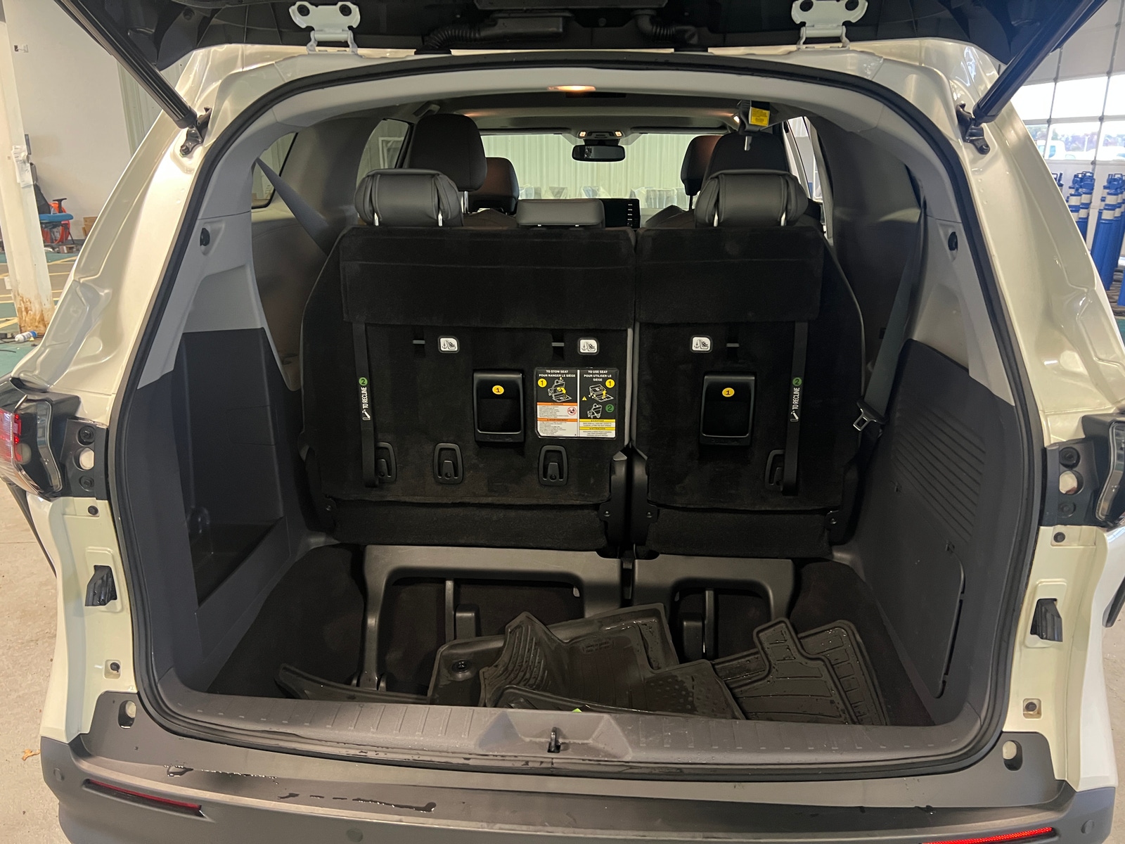 Thumbnail: 2021 Toyota Sienna - 6