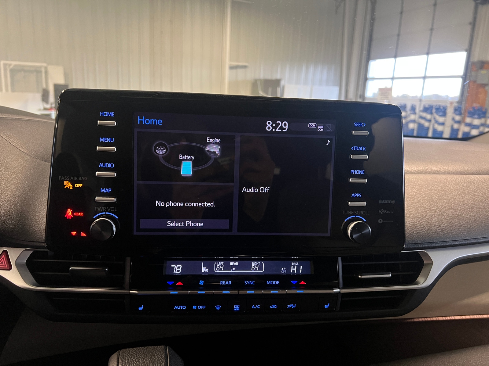 Thumbnail: 2021 Toyota Sienna - 3