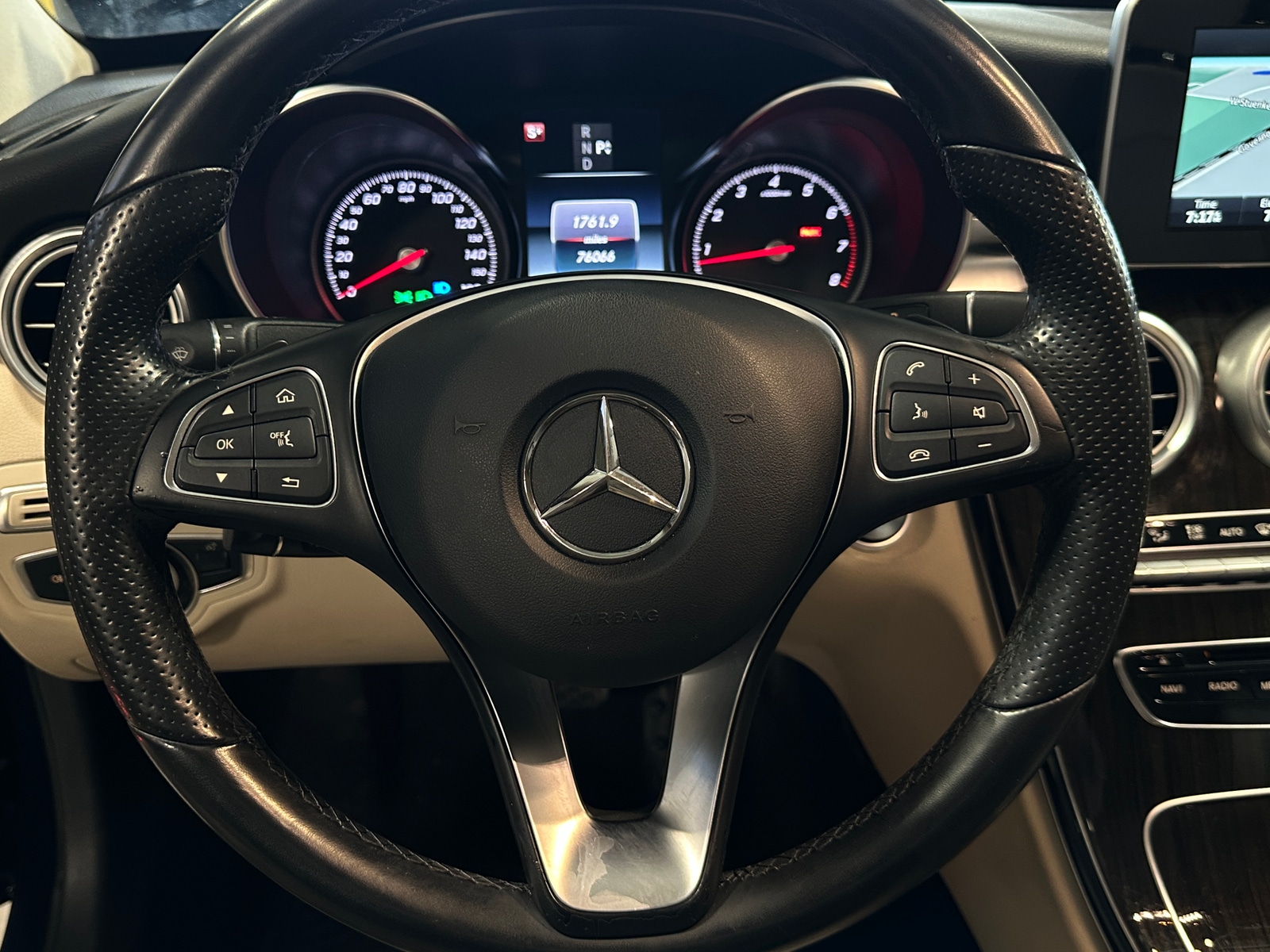 Thumbnail: 2016 Mercedes-Benz C-Class - 4