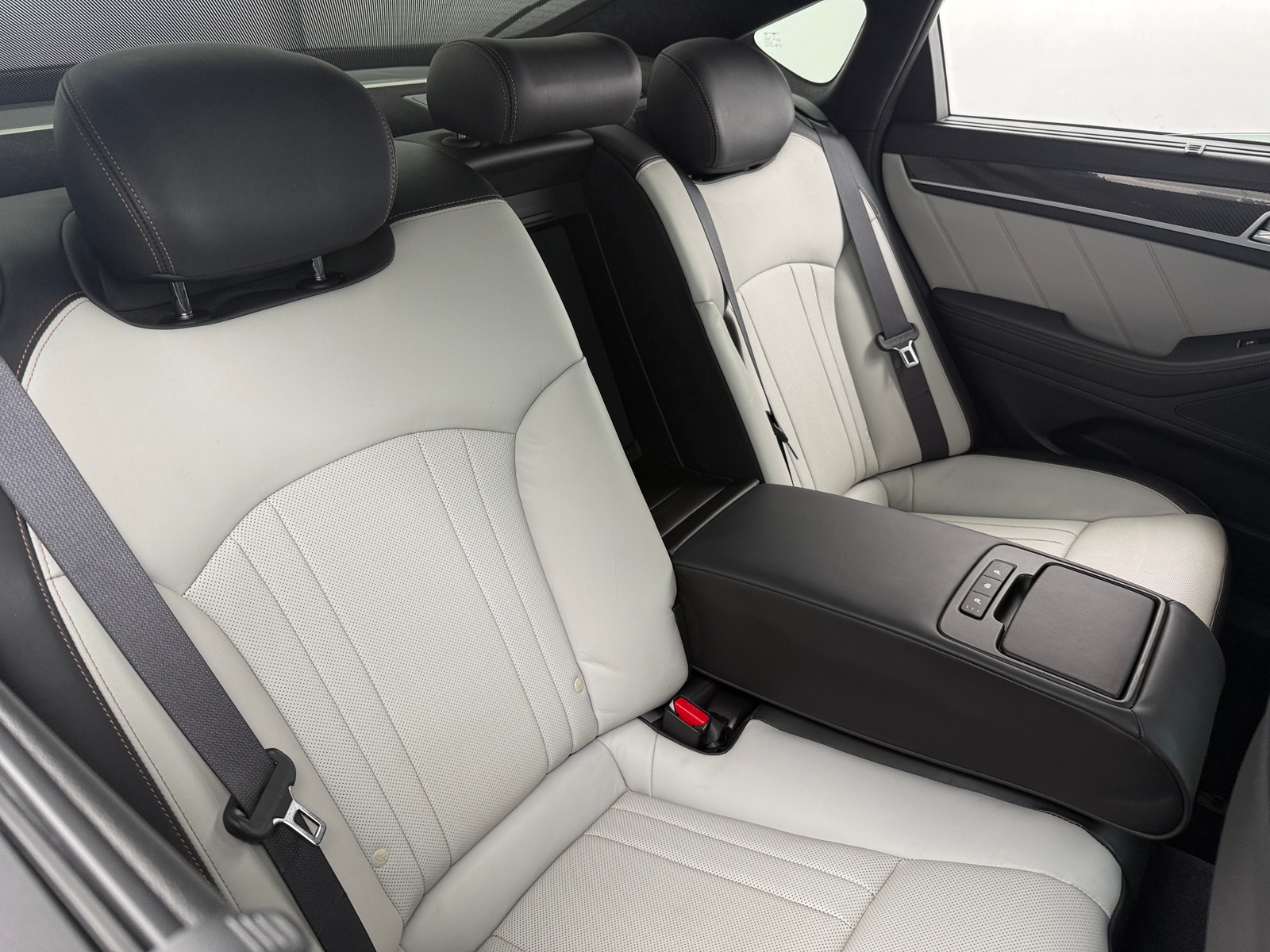 Thumbnail: 2018 Genesis G80 - 5