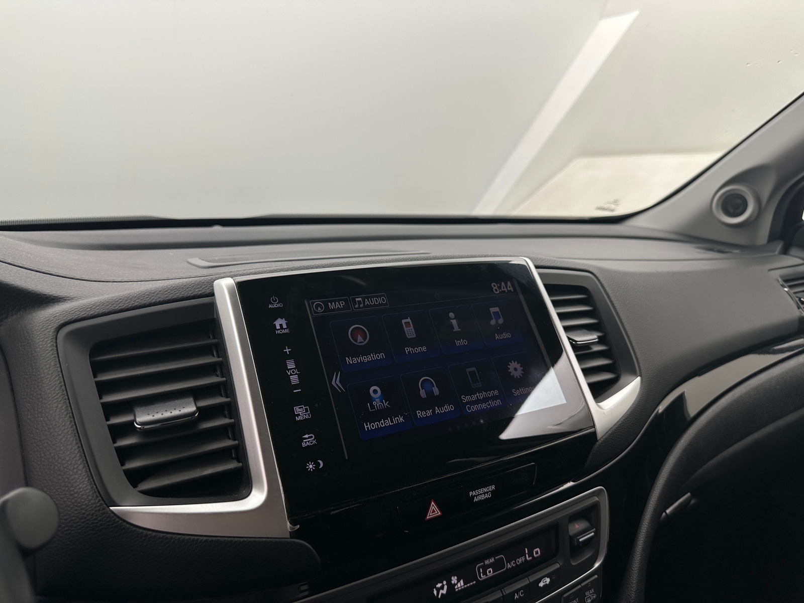 Thumbnail: 2017 Honda Pilot - 3