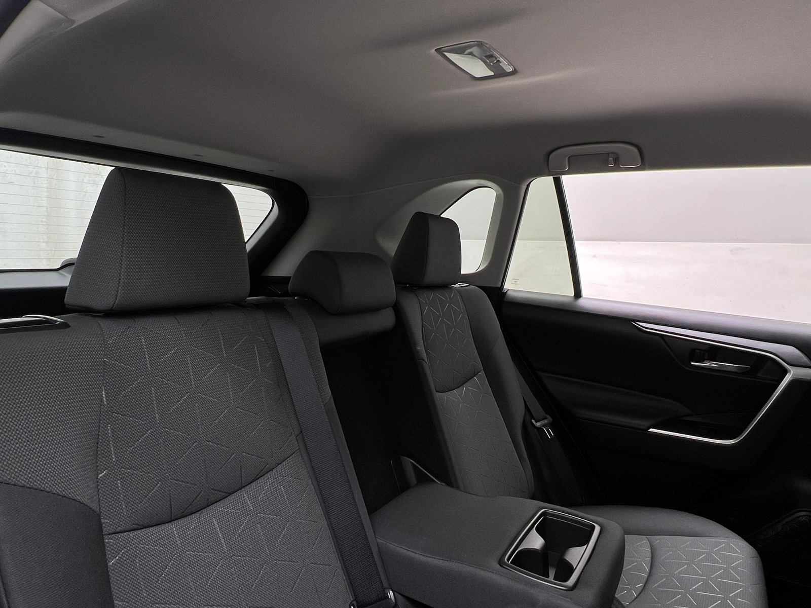 Thumbnail: 2021 Toyota RAV4 - 6