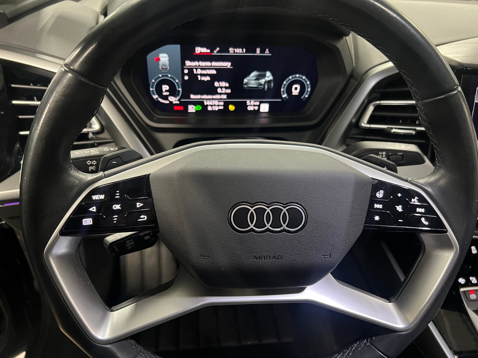 Thumbnail: 2024 Audi Q4 e-tron - 4